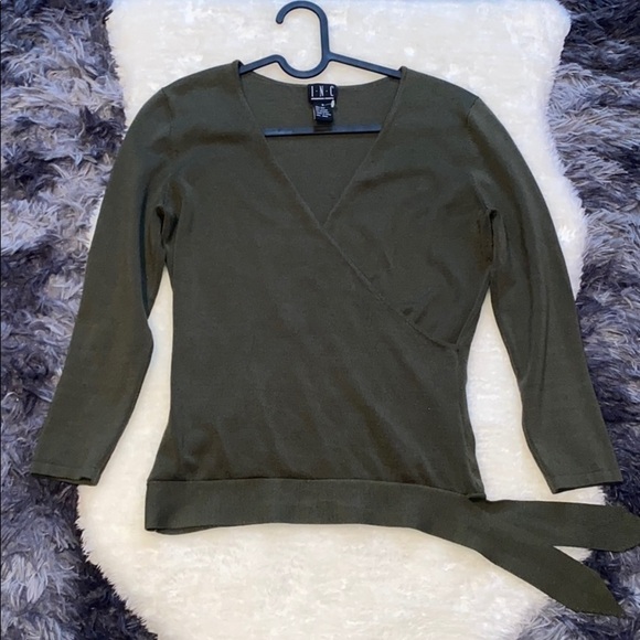 Macy’s I.N.C Olive Green V-neck  sweater S - Picture 2 of 10